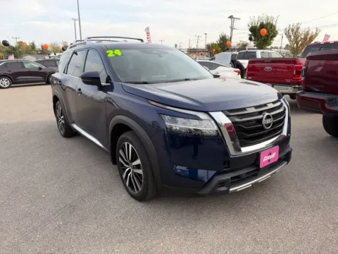 More photos of 2024 Nissan Pathfinder Platinum at Cassill Motors, IA