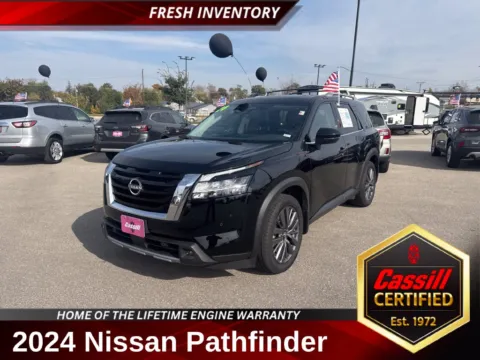 Black 2024 Nissan Pathfinder SL for sale in Cedar Rapids, IA
