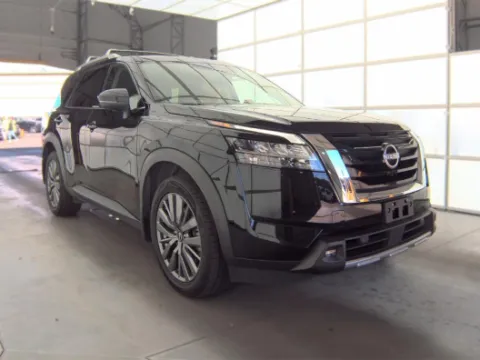 More photos of 2024 Nissan Pathfinder SL at Cassill Motors, IA