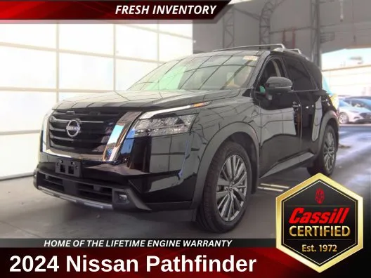 Black 2024 Nissan Pathfinder SL for sale in Cedar Rapids, IA