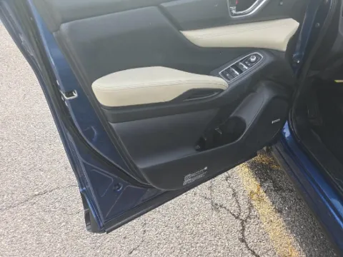 More photos of 2019 Subaru Ascent Limited at Cassill Motors, IA