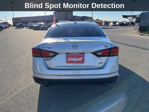More photos of 2024 Nissan Altima 2.5 SR at Cassill Motors, IA