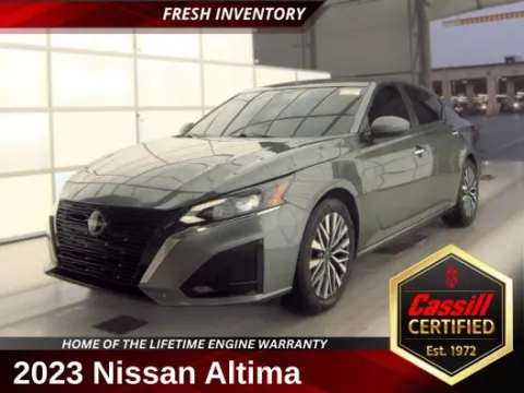 Gray 2023 Nissan Altima 2.5 SV for sale in Cedar Rapids, IA