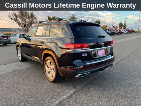 Another view of 2023 Volkswagen Atlas 3.6L V6 SE w/Technology for sale in Cedar Rapids, IA at Cassill Motors