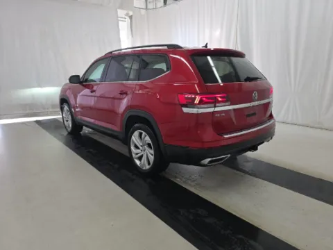 Photos of 2023 Volkswagen Atlas 3.6L V6 SE w/Technology for sale in Cedar Rapids, IA at Cassill Motors