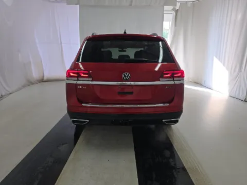 More photos of 2023 Volkswagen Atlas 3.6L V6 SE w/Technology at Cassill Motors, IA