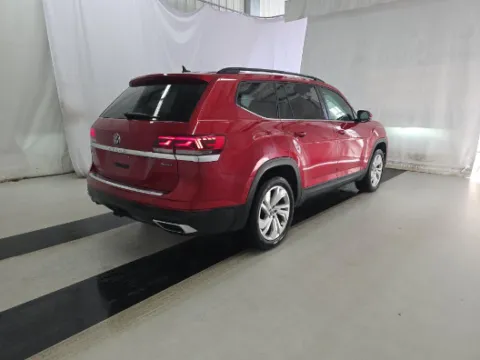 More photos of 2023 Volkswagen Atlas 3.6L V6 SE w/Technology at Cassill Motors, IA