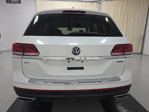 More photos of 2023 Volkswagen Atlas 2.0T SEL at Cassill Motors, IA