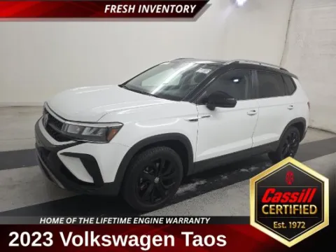White 2023 Volkswagen Taos 1.5T SE for sale in Cedar Rapids, IA