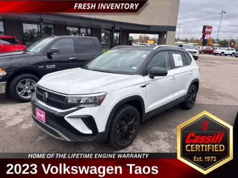 White 2023 Volkswagen Taos 1.5T SE for sale in Cedar Rapids, IA