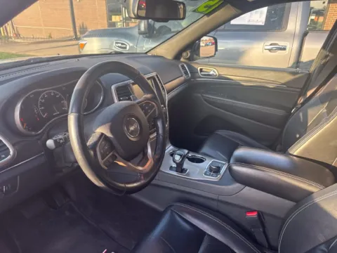 Photos of 2015 Jeep Grand Cherokee Limited for sale in Cedar Rapids, IA at Cassill Motors