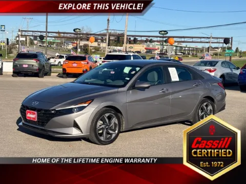 Silver 2023 Hyundai Elantra SEL for sale in Cedar Rapids, IA