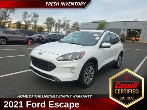 White 2021 Ford Escape SEL for sale in Cedar Rapids, IA