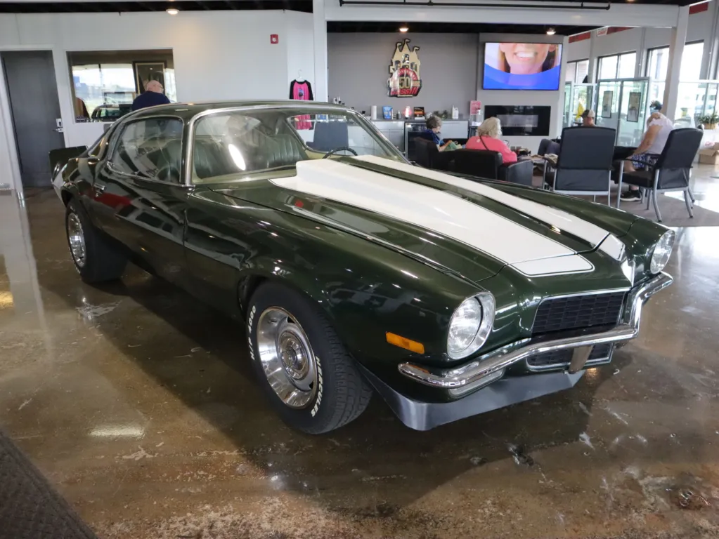 Chevrolet Camaro photo 25