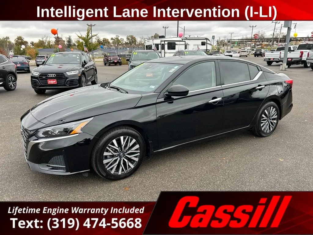 2023 Nissan Altima 2.5 SV for sale in Cedar Rapids, IA