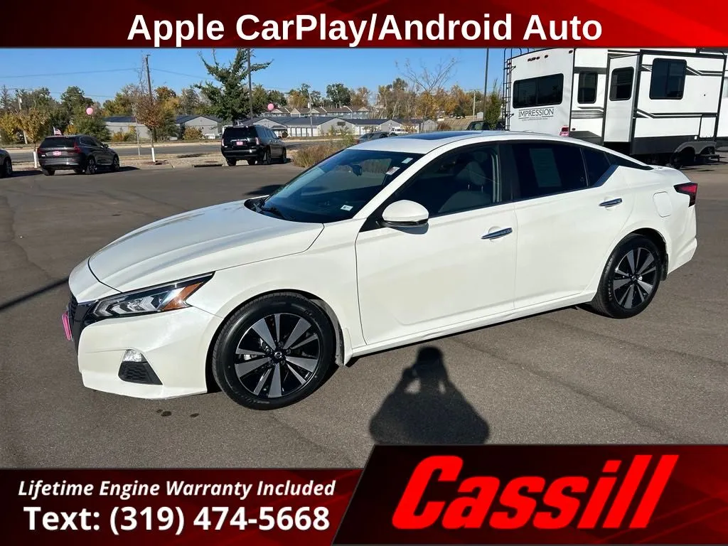 2021 Nissan Altima 2.5 SV for sale in Cedar Rapids, IA