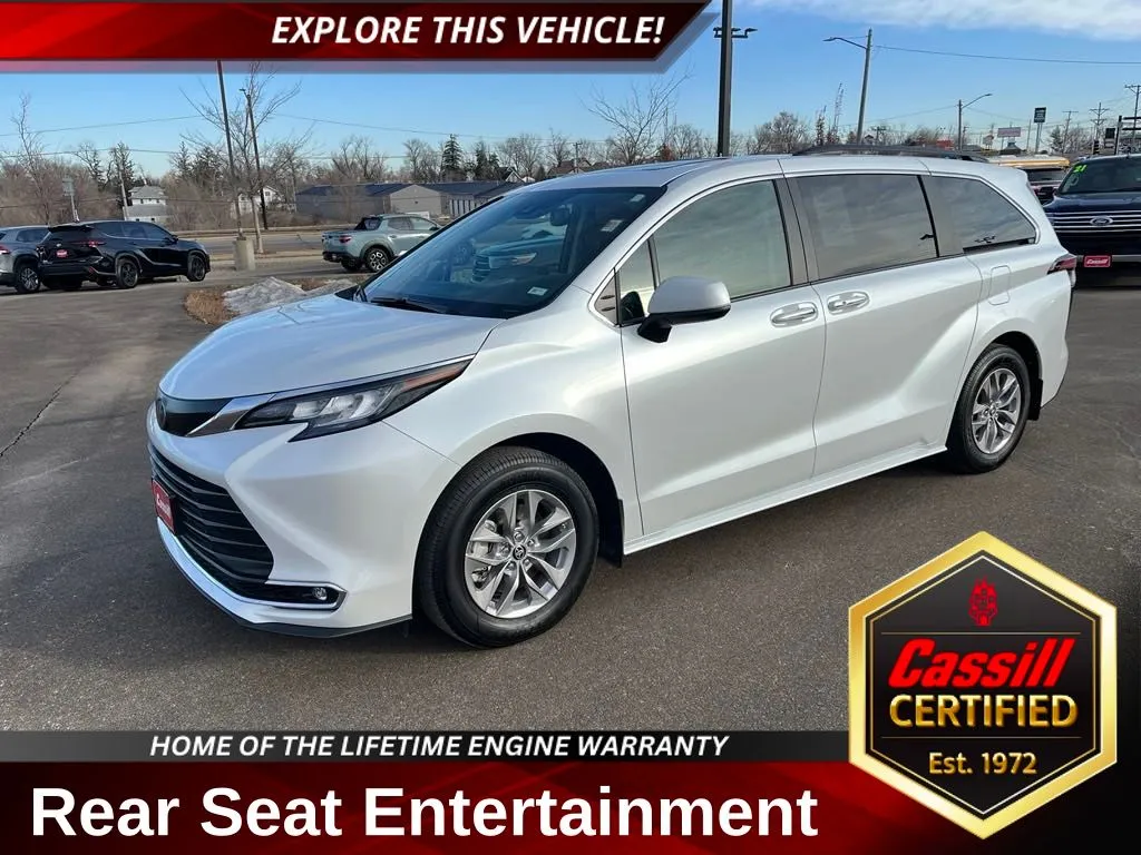 2022 Toyota Sienna XLE for sale in Cedar Rapids, IA