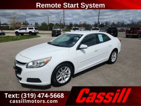 White 2016 Chevrolet Malibu Limited LT for sale in Cedar Rapids, IA
