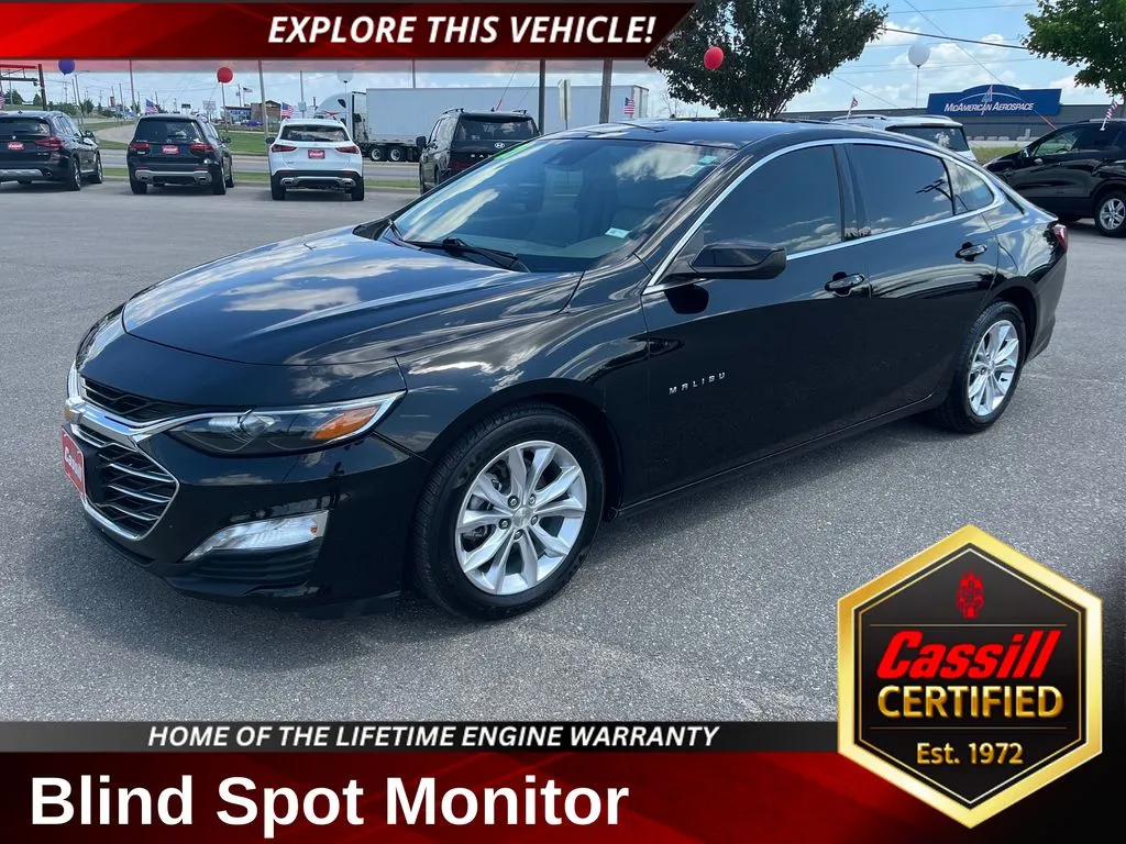 Black 2021 Chevrolet Malibu LT for sale in Cedar Rapids, IA