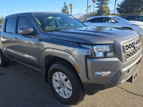 Photos of 2022 Nissan Frontier SV for sale in Cedar Rapids, IA at Cassill Motors