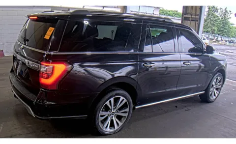 More photos of 2021 Ford Expedition Max Limited at Cassill Motors, IA