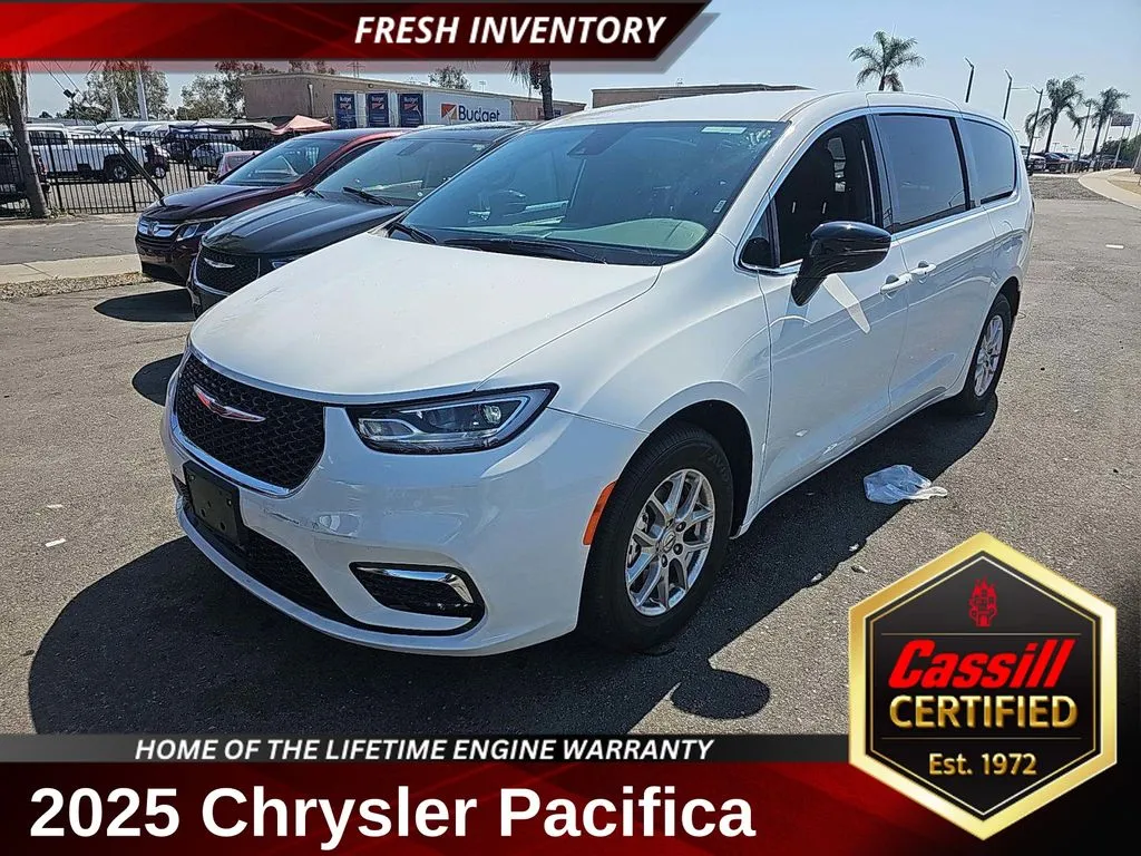2025 Chrysler Pacifica Select
