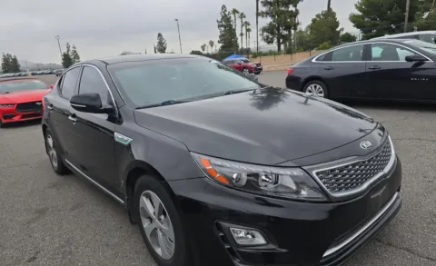 More photos of 2015 Kia Optima Hybrid at Cassill Motors, IA