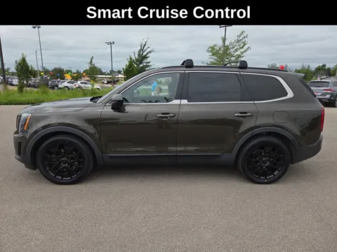 Photos of 2021 Kia Telluride SX for sale in Cedar Rapids, IA at Cassill Motors