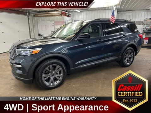 Blue 2023 Ford Explorer XLT for sale in Cedar Rapids, IA