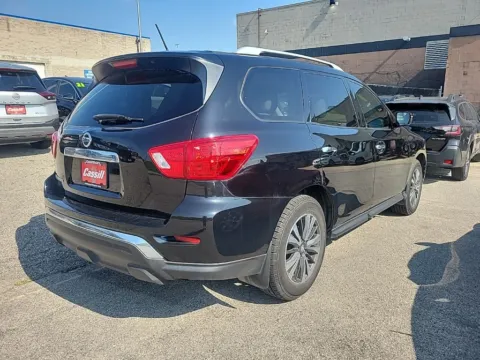 More photos of 2017 Nissan Pathfinder S at Cassill Motors, IA