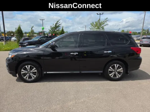 Photos of 2017 Nissan Pathfinder S for sale in Cedar Rapids, IA at Cassill Motors