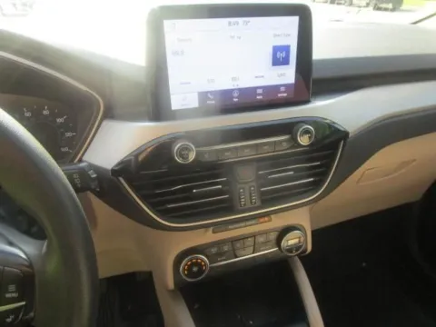 More photos of 2020 Ford Escape SE at Cassill Motors, IA