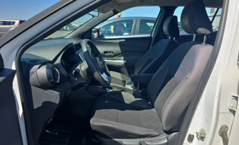 More photos of 2019 Nissan Kicks SV at Cassill Motors, IA