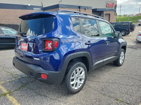 More photos of 2018 Jeep Renegade Latitude at Cassill Motors, IA