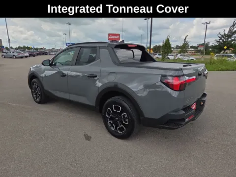 Another view of 2024 Hyundai Santa Cruz SEL for sale in Cedar Rapids, IA at Cassill Motors