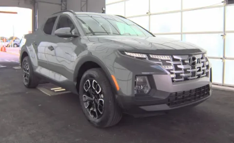 More photos of 2024 Hyundai Santa Cruz SEL at Cassill Motors, IA