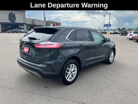 More photos of 2021 Ford Edge SEL at Cassill Motors, IA