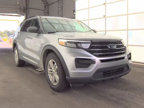 Photos of 2022 Ford Explorer XLT for sale in Cedar Rapids, IA at Cassill Motors