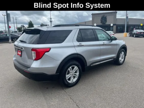 More photos of 2022 Ford Explorer XLT at Cassill Motors, IA
