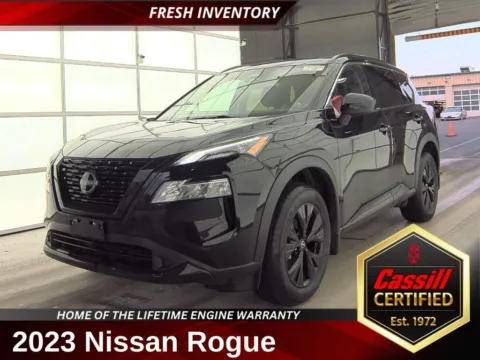Black 2023 Nissan Rogue SV for sale in Cedar Rapids, IA