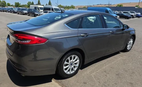 More photos of 2018 Ford Fusion S at Cassill Motors, IA