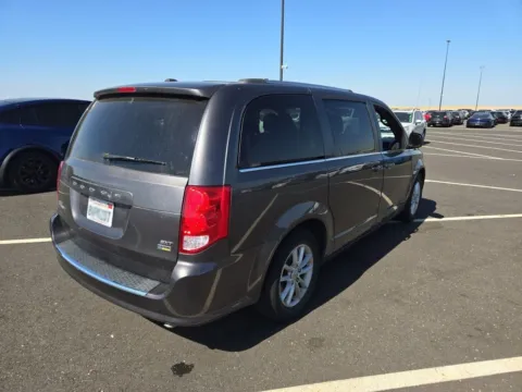 More photos of 2019 Dodge Grand Caravan SXT at Cassill Motors, IA