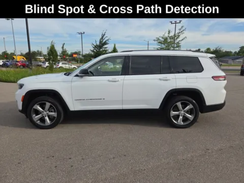 Photos of 2022 Jeep Grand Cherokee L Limited for sale in Cedar Rapids, IA at Cassill Motors