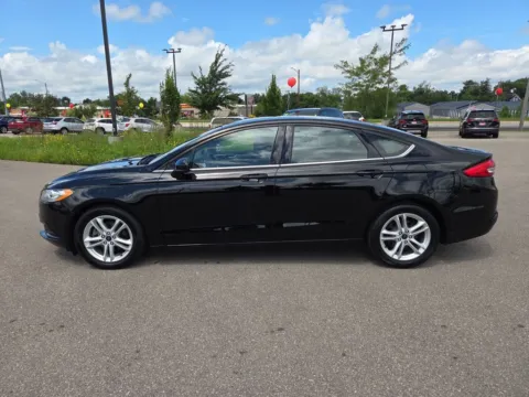 Photos of 2018 Ford Fusion SE for sale in Cedar Rapids, IA at Cassill Motors