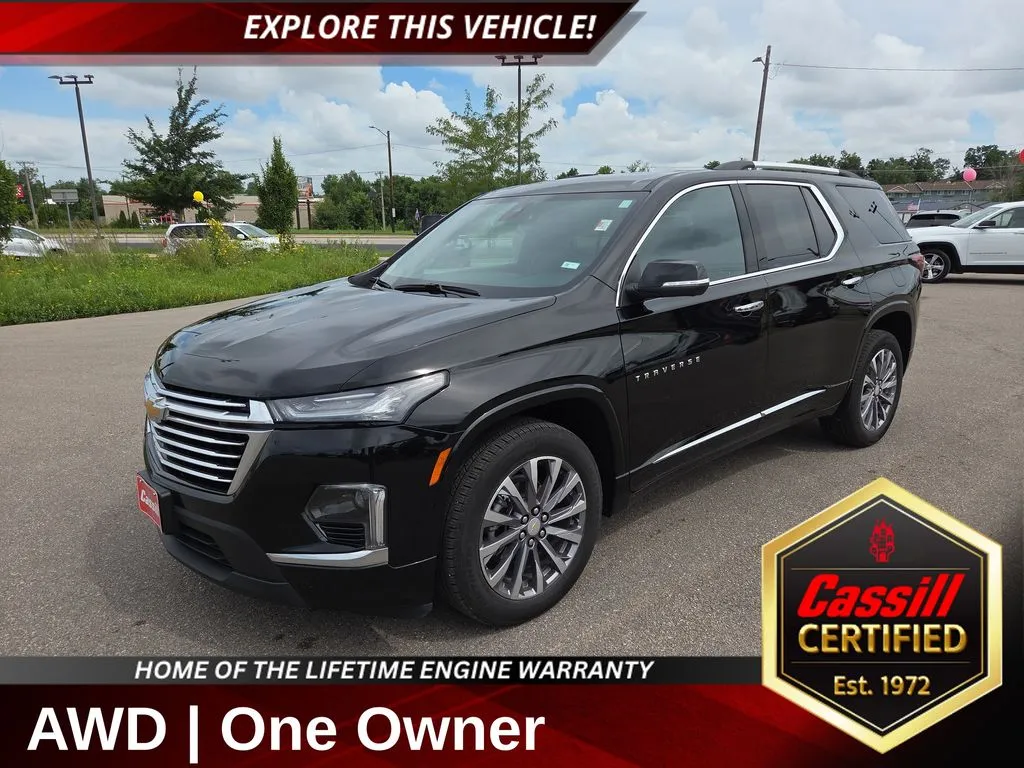 Black 2022 Chevrolet Traverse Premier for sale in Cedar Rapids, IA