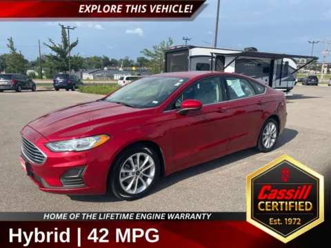 Red 2020 Ford Fusion Hybrid SE for sale in Cedar Rapids, IA