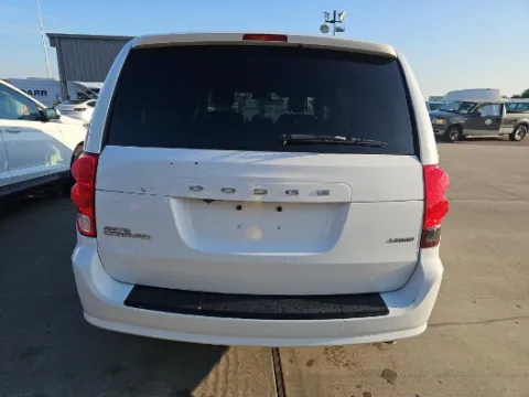 More photos of 2019 Dodge Grand Caravan SXT at Cassill Motors, IA