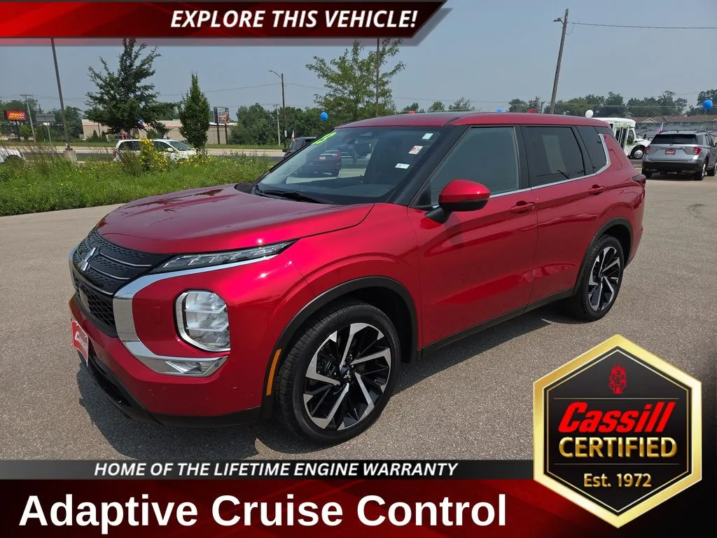 2023 Mitsubishi Outlander SE for sale in Cedar Rapids, IA