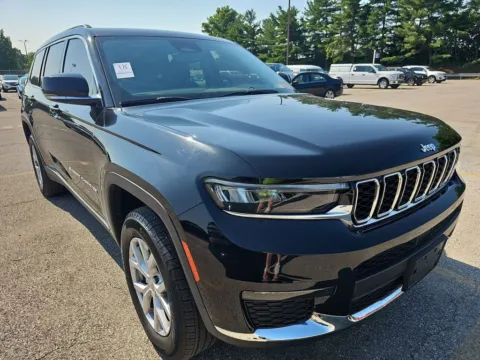 Another view of 2021 Jeep Grand Cherokee L Limited for sale in Cedar Rapids, IA at Cassill Motors