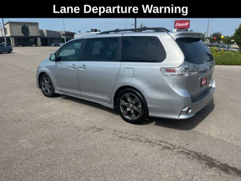 Another view of 2020 Toyota Sienna SE for sale in Cedar Rapids, IA at Cassill Motors